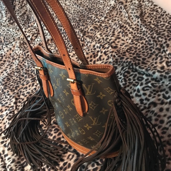 🎉Sold🎉Louis Vuitton - Picture 4 of 4